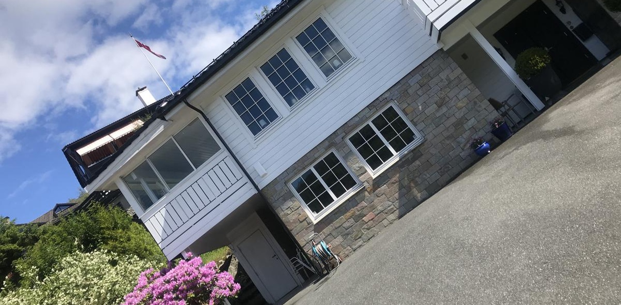 Leiligheten ligger i 1 etg