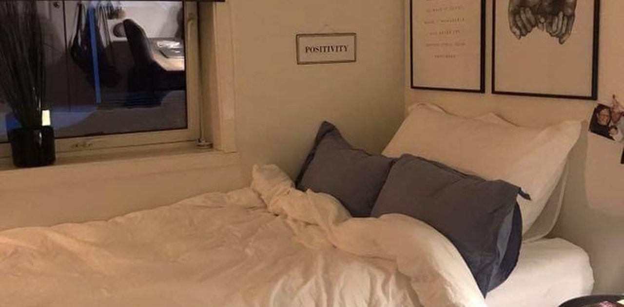 Rommet møblert av tidligere leietaker