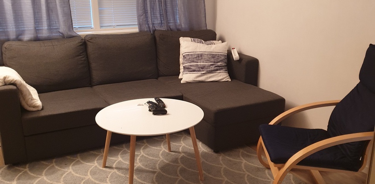 Frakjøkken/gang mot stue