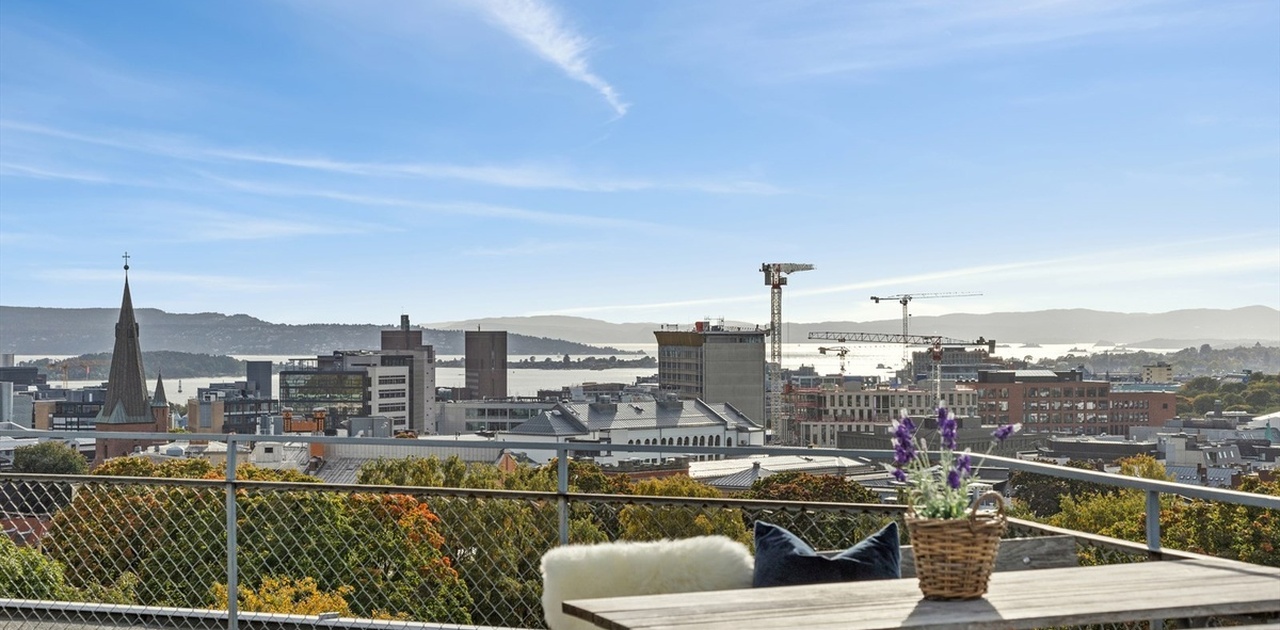 Takterrasse med utsikt over hele Oslo