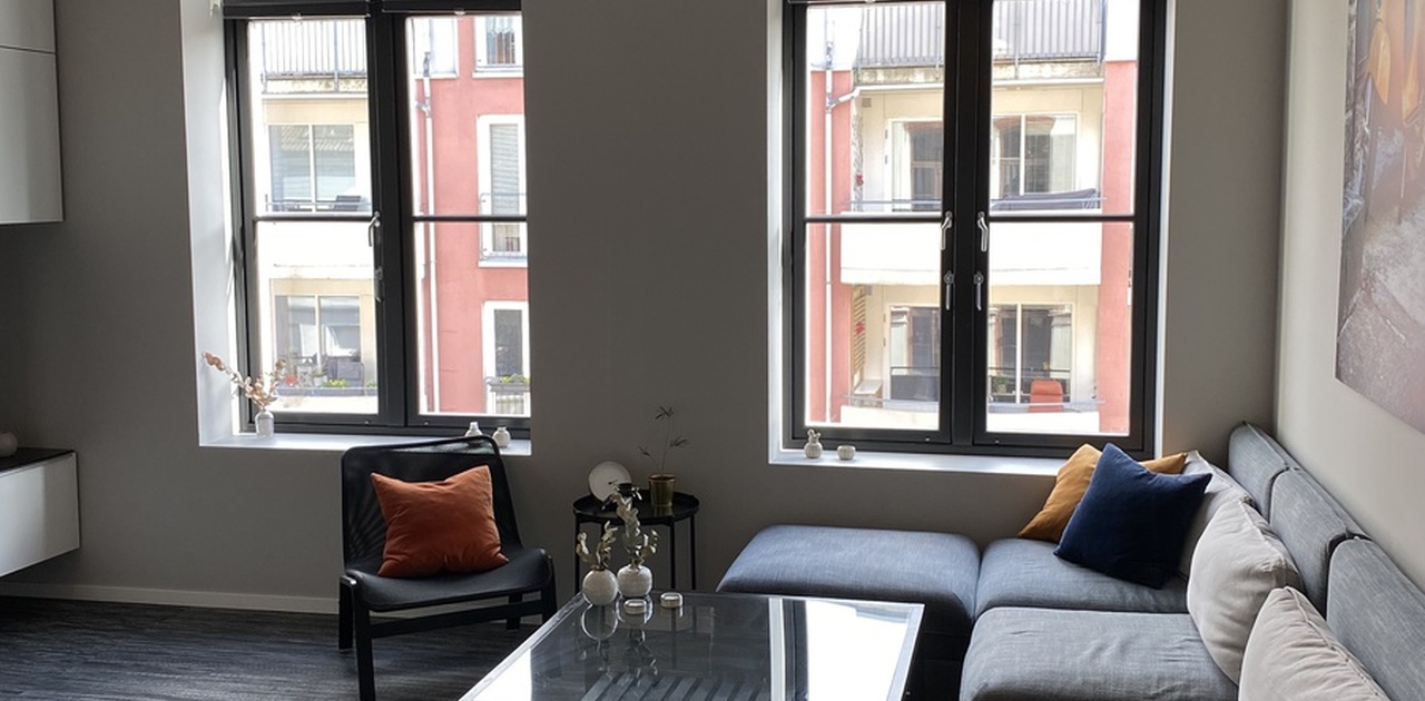 Her kan man sitte i vinduskroken og lese bok midt i byen