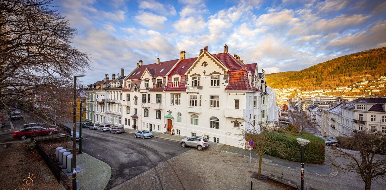 På toppen av trappene til Nygårdshøyden