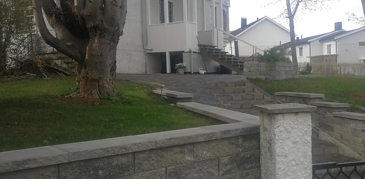 Velkommen til Rønningsbakken 7. Egen inngang under veranda