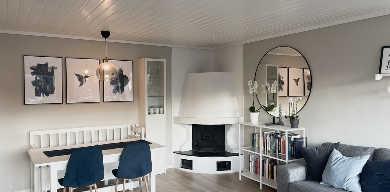 Stue med spisebord