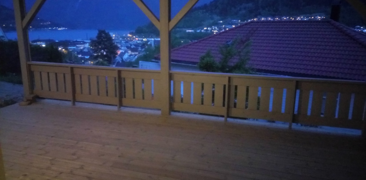 Kveld - utsikt mot sentrum