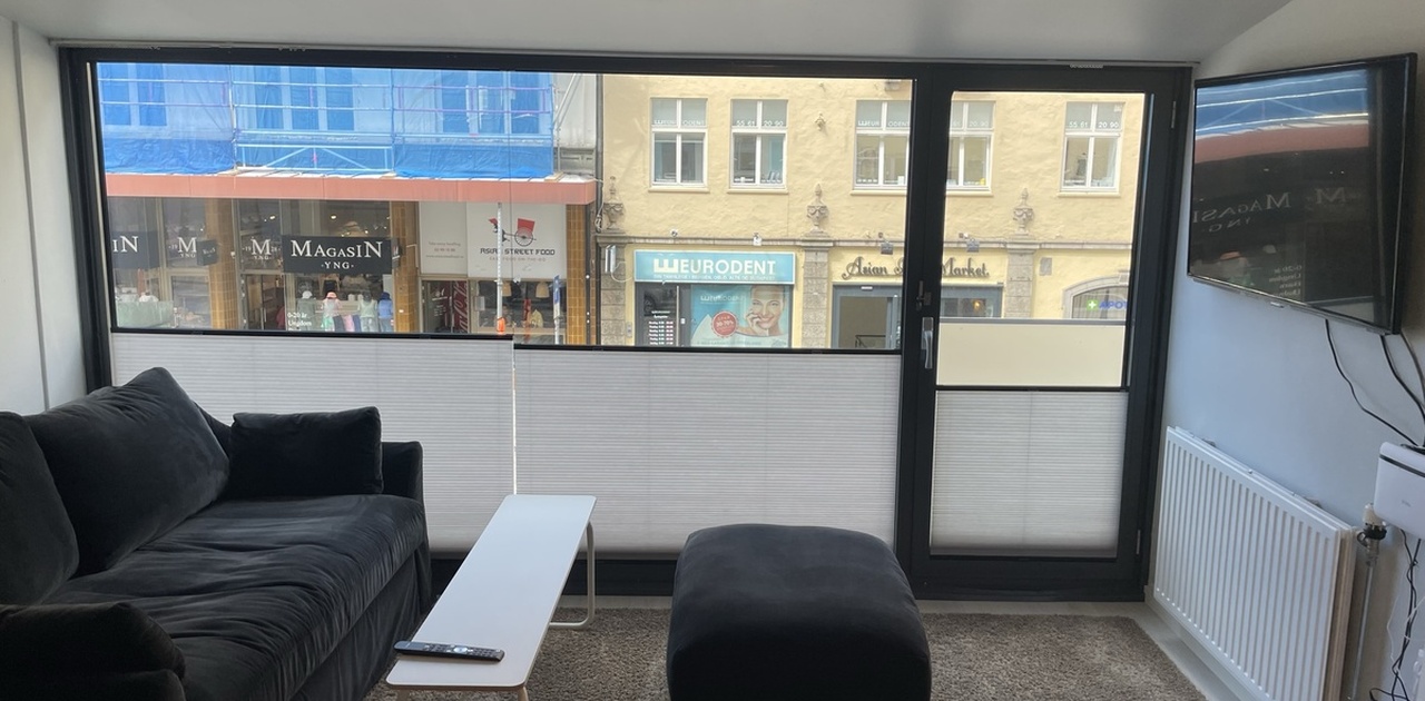 Sofasted med 42" TV inkludert Altibox og internett