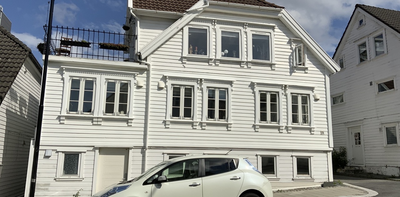 Leiligheten er i øverste etasje.