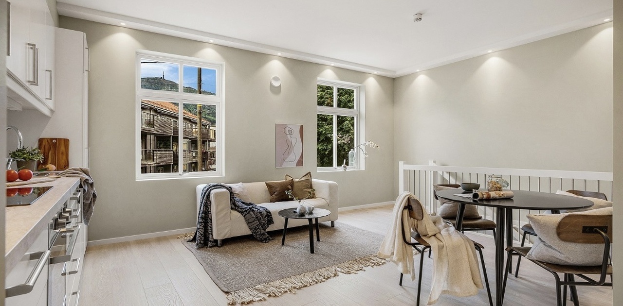 Møblene i annonsen representerer ikke faktisk møblement.