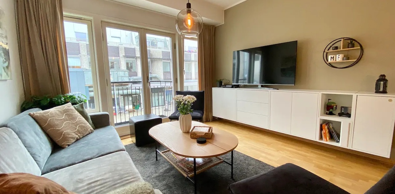 Stue med 55 tommer Smart TV