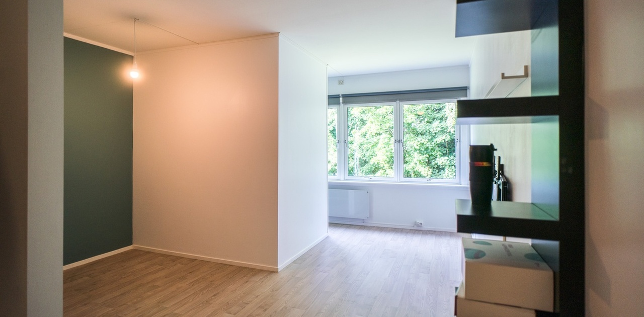 leiligheten leies ut delvis møblert