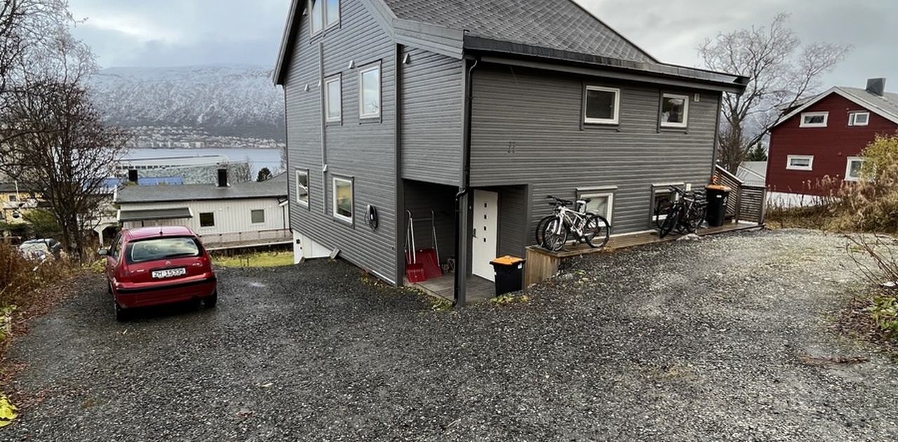 Huset sett fra oversiden