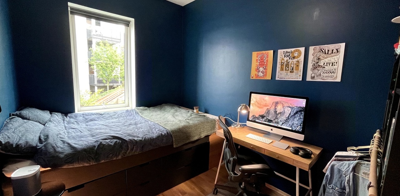 Ample storage under the bed