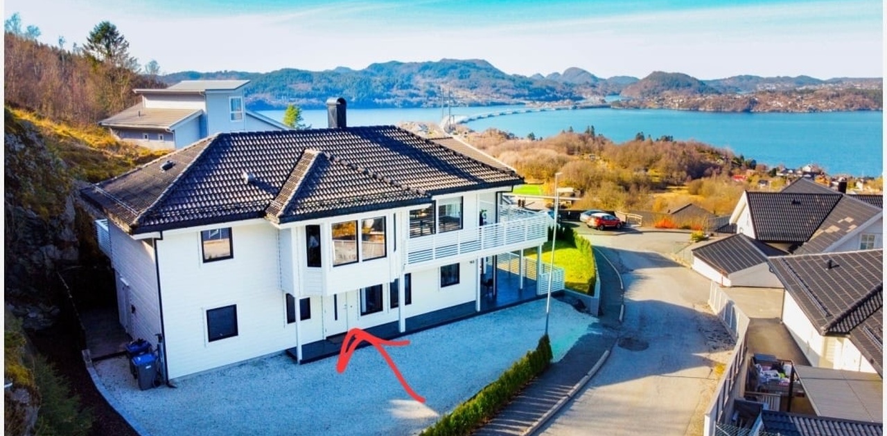 Mulighet for parkering av en bil på oppstillingsplass