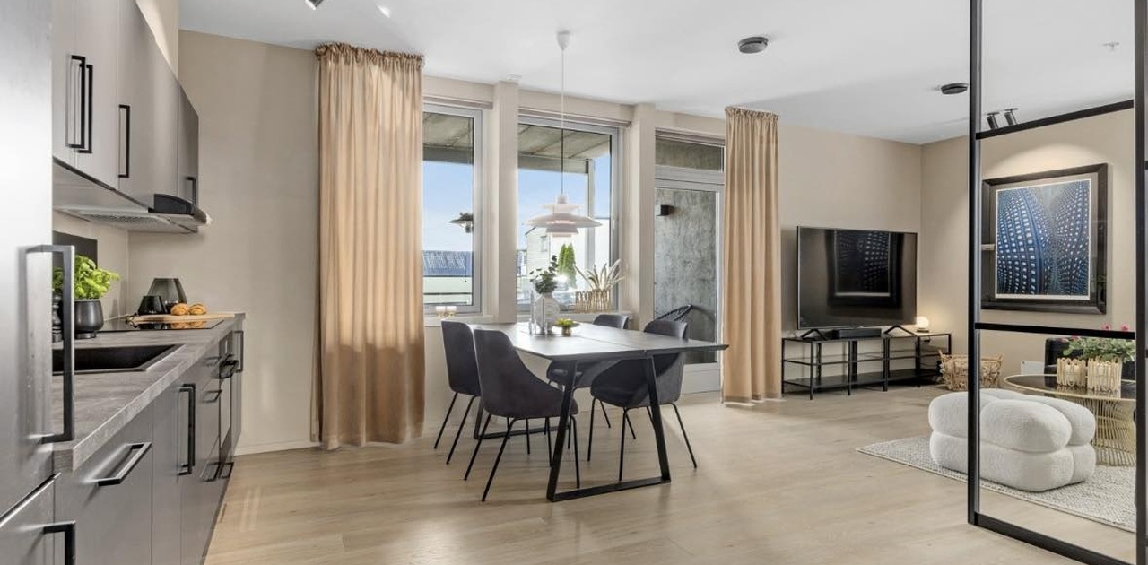 svært lekker leilighet med en gjennomgående gøy standard