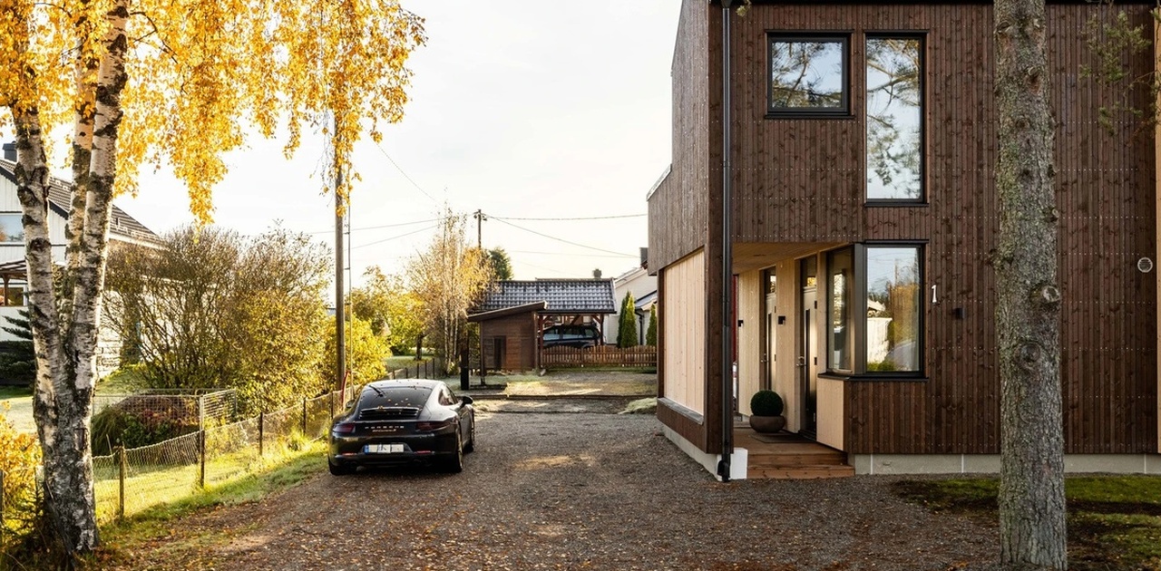 Velkommen til Garmovegen 1. Barnevennlig og etablert boligområde med gangavstand til skoler og barnehager.