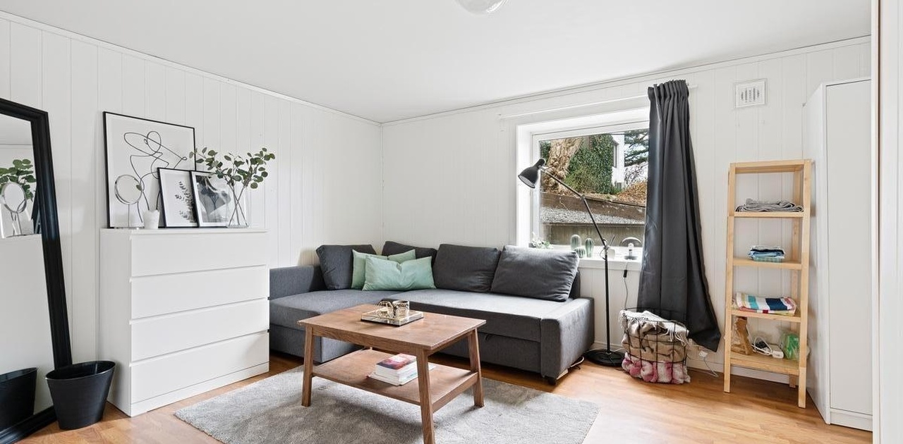Rom 3. 14m2, lyst og romselig.