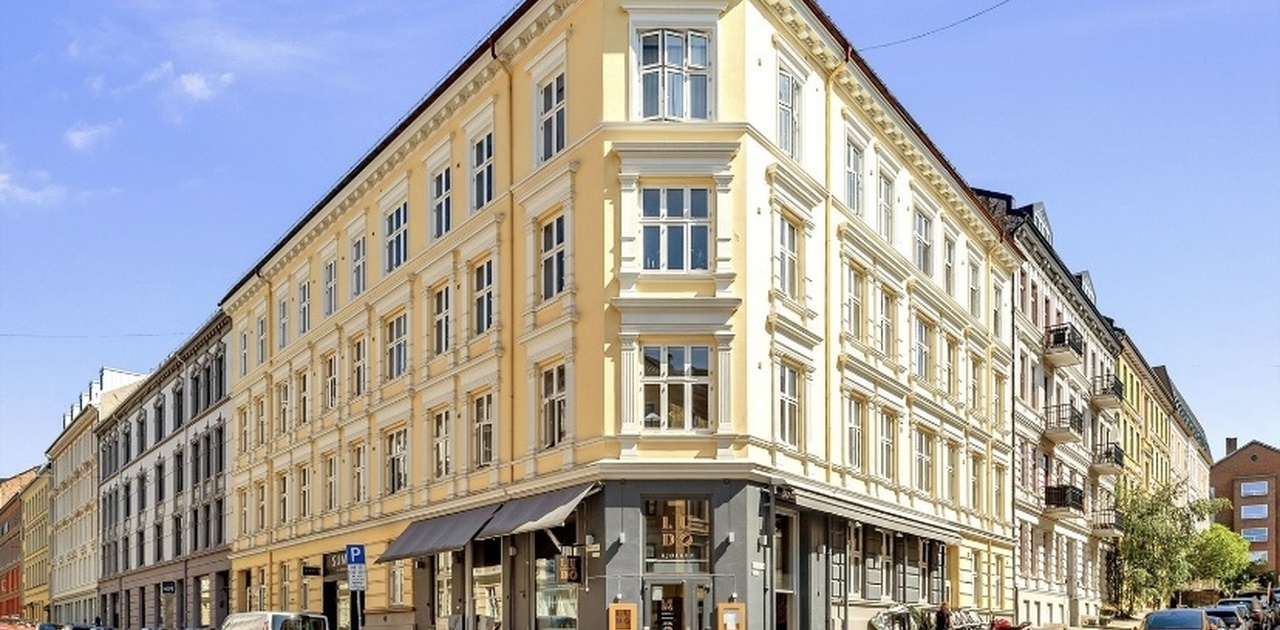 Hele gården og alle leilighetene i bygget ble renovert i perioden 2007-2009