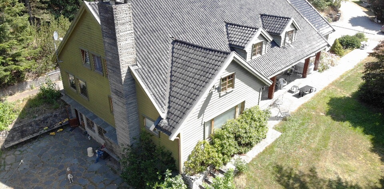 MEGET STOR BOLIG, GOD PLASS