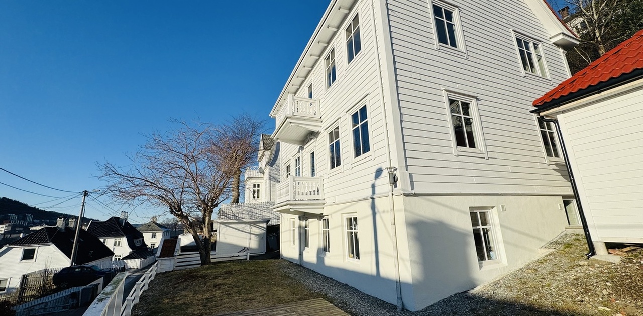 Bolighus med 4 leilh , bebodd av studenter