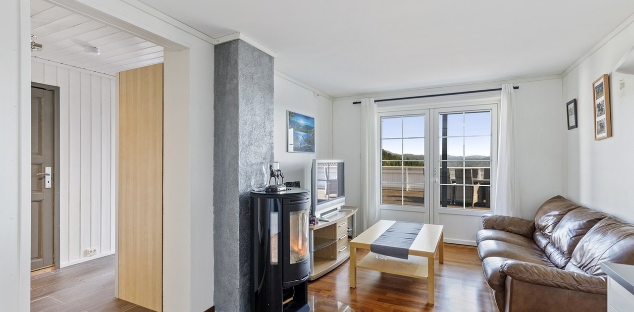 kombinert stue og kjøkken