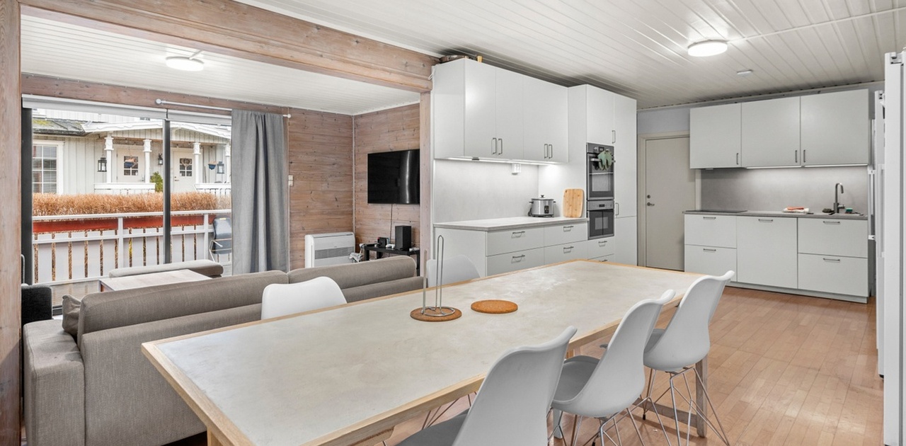 Spisestue og kjøkken