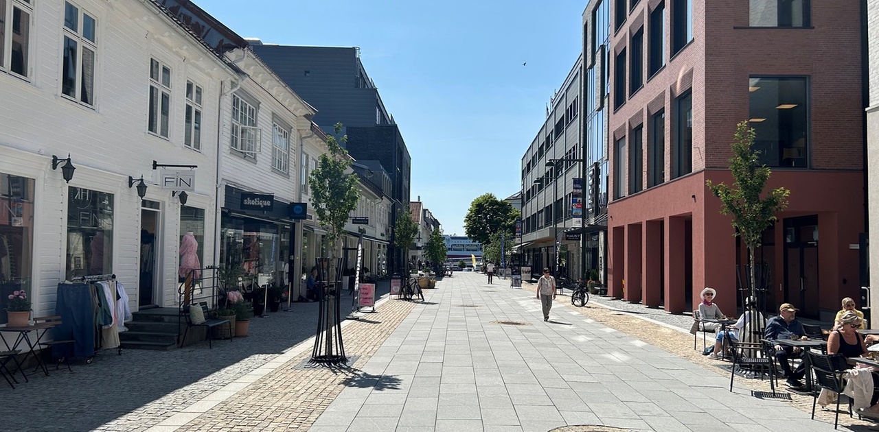 Leiligheten ligger i koselig gågate kun ca. 50 meter fra Markens gate