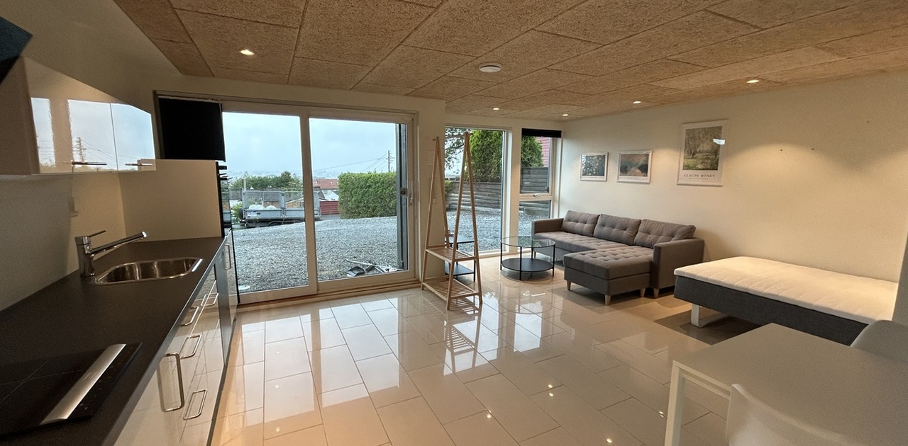 Lyst og trivelig med god utsikt.