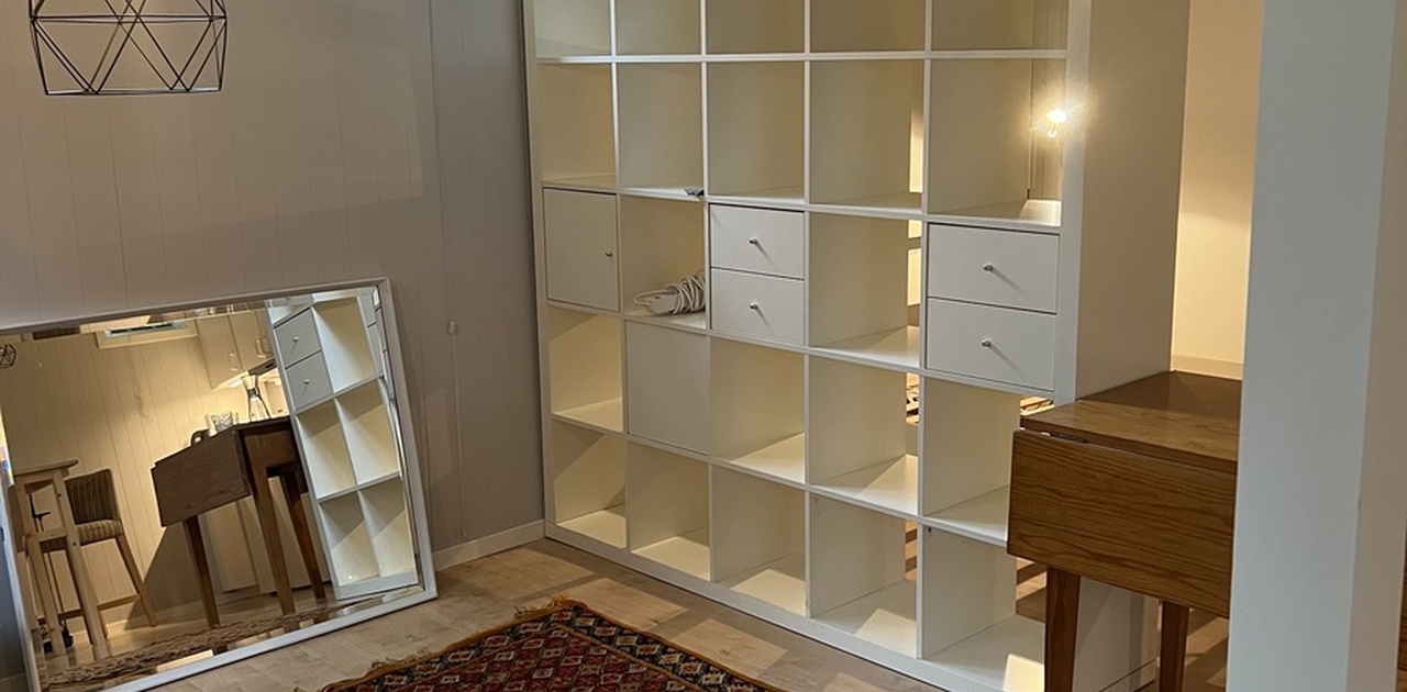 Stue (nytt vindu blir satt inn i løpet av august)