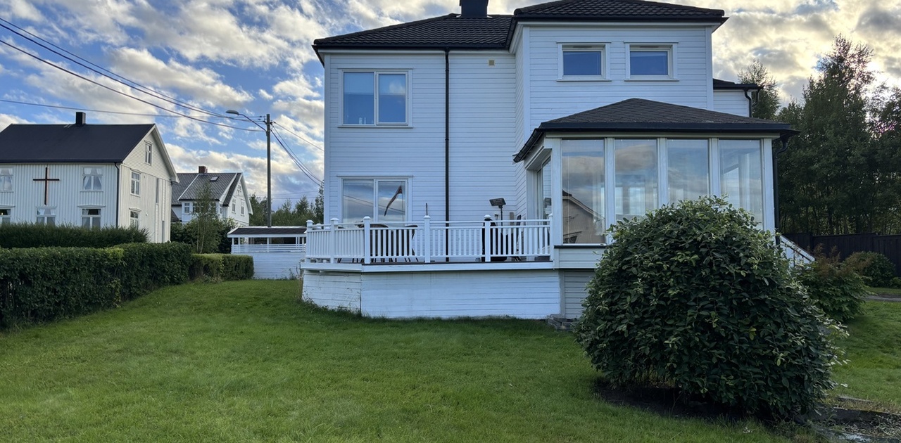 Huset forfra