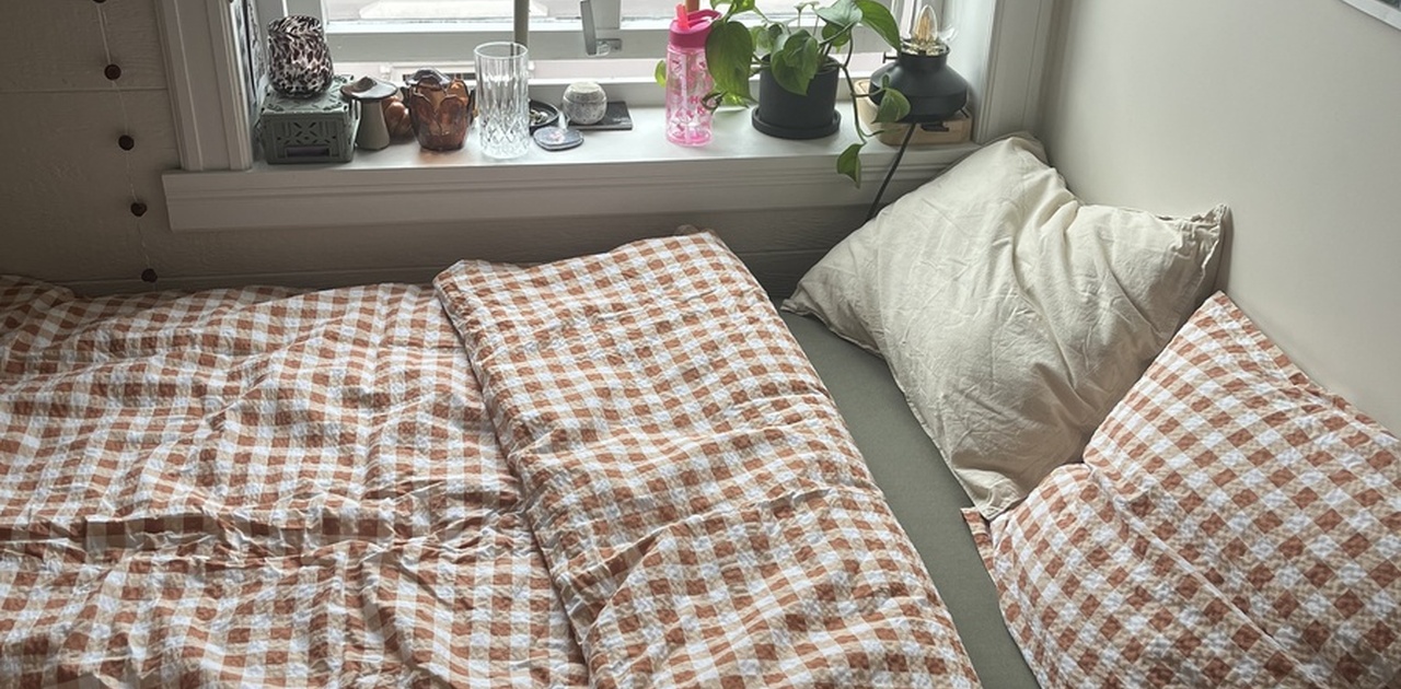 Veldig koselig soverom med fin utsikt