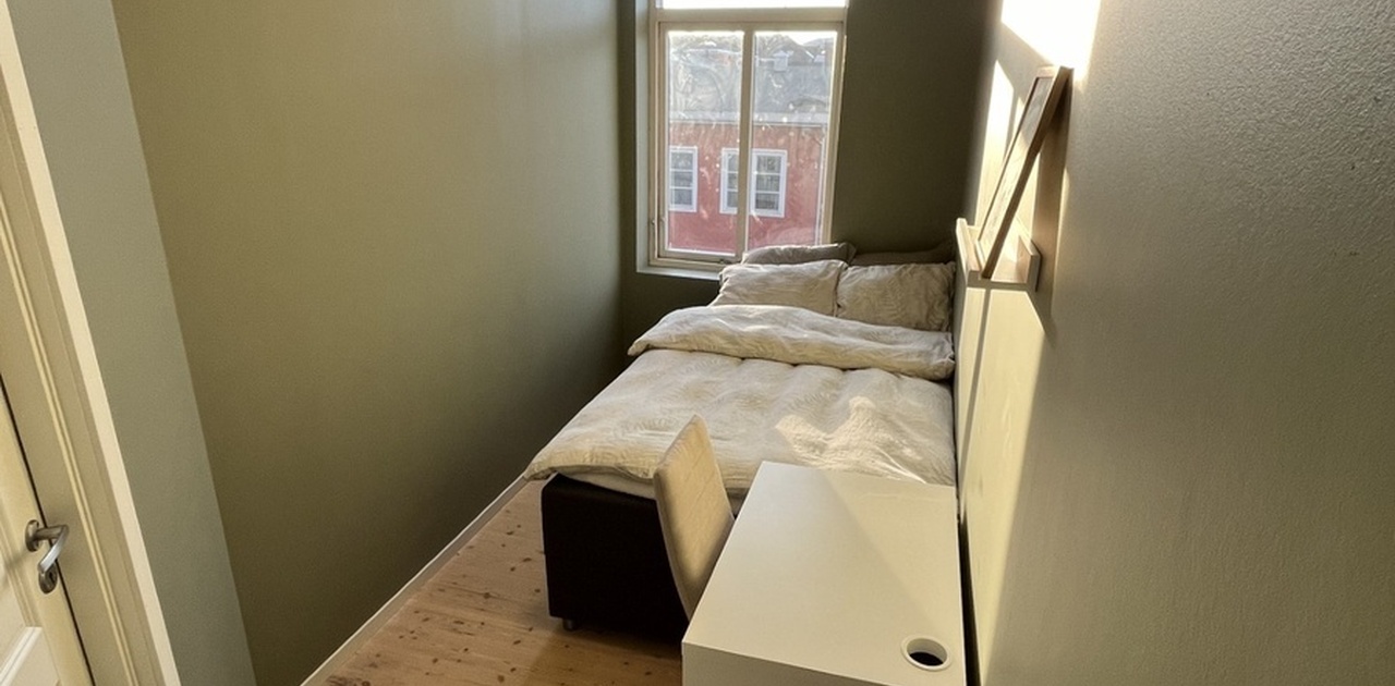 Bedroom, 8kvm (It has a nighstand which is not pictured)