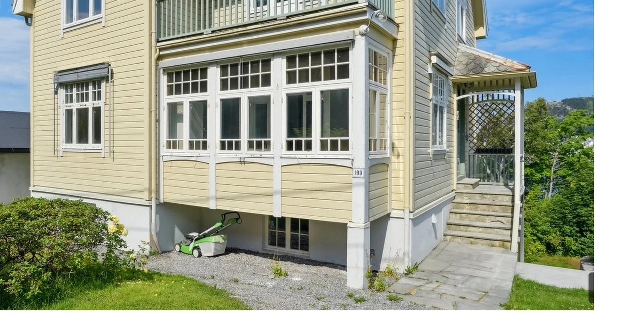 1. etg. i dette huset