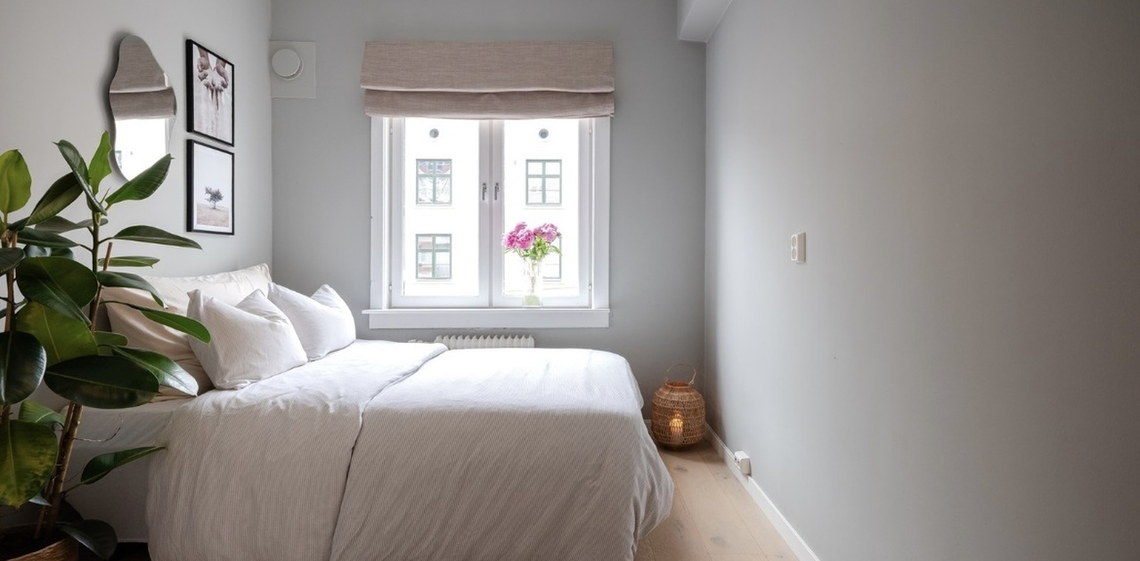 Rommet som skal leies ut. Vil ikke være seng på rommet. NB!! Bildene i annonsen er fra salgsannonsen. Mye kommer til å se relativt likt ut, bortsett fra andre møbler og veggene kommer til å bli malt.