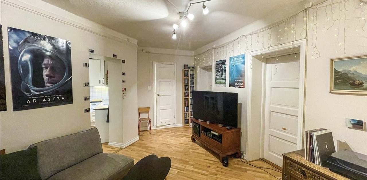 Stua i kollektivet (sett fra gangen)