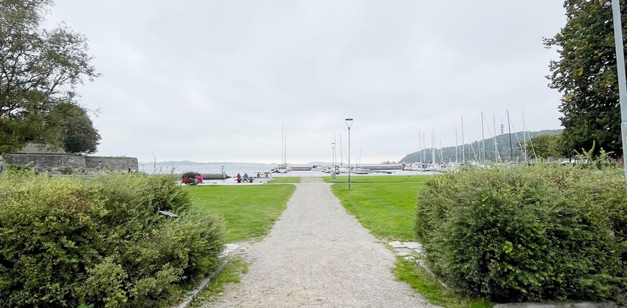 Vis a vis leilighetsbygget