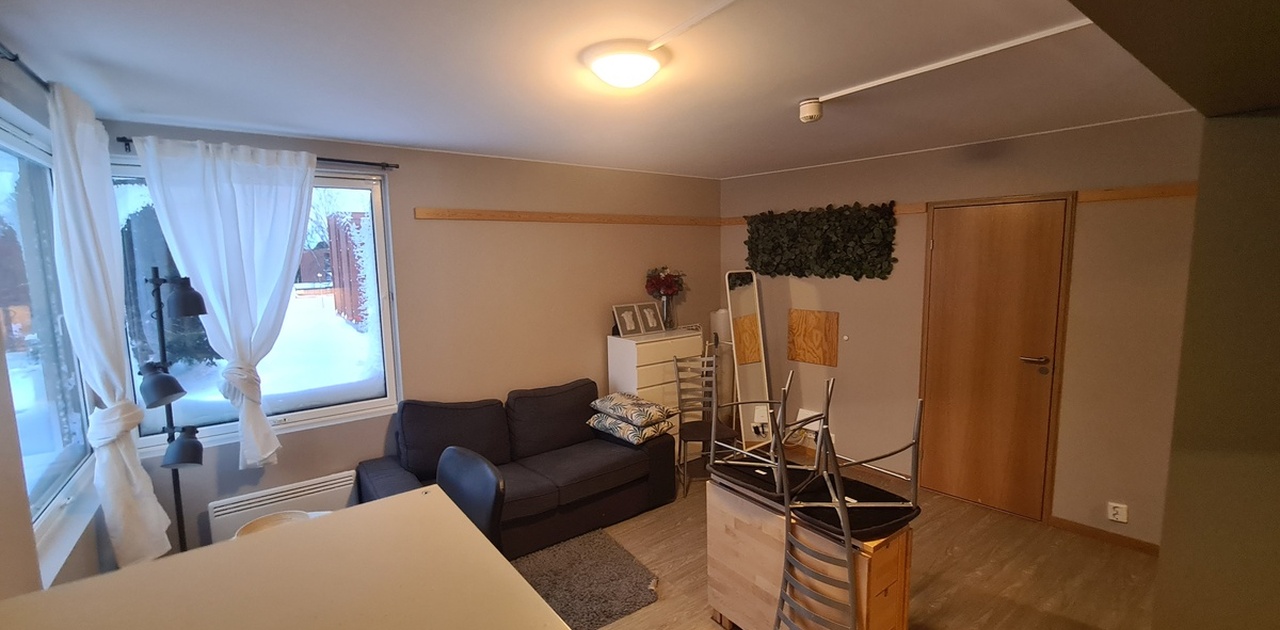 Stue sett fra kjøkken