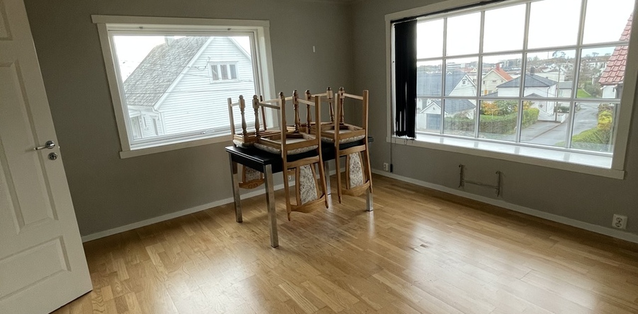 Store vinduer gir mye lys|