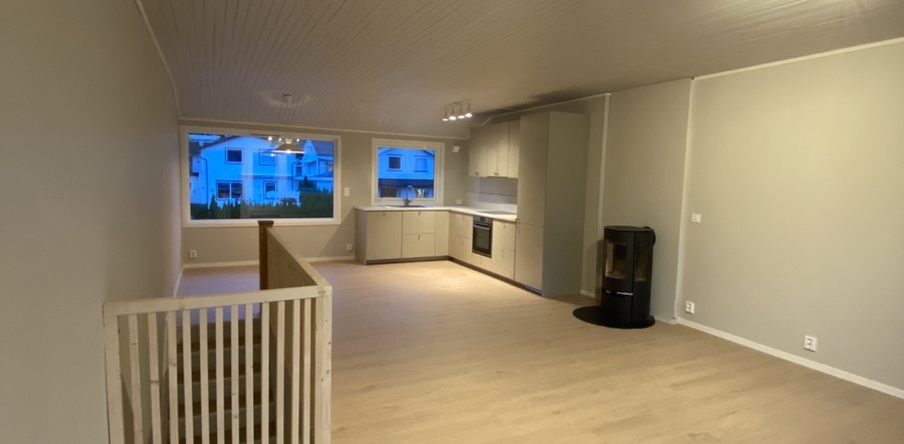Åpen kjøkken/stue løsning i boligens 2 etg.