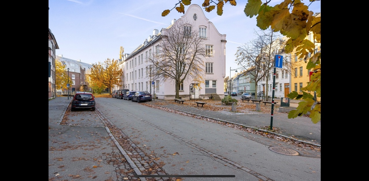 Legg mobilen på langs for større bilde