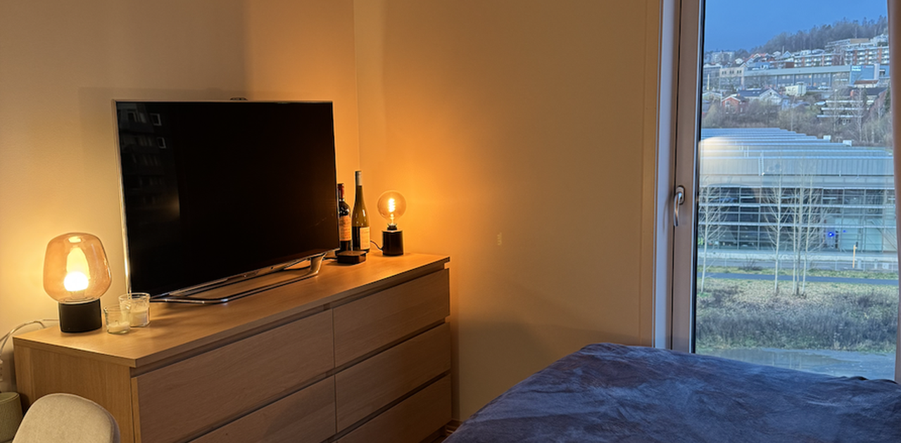 Soverom. Kommode kan kjøpes