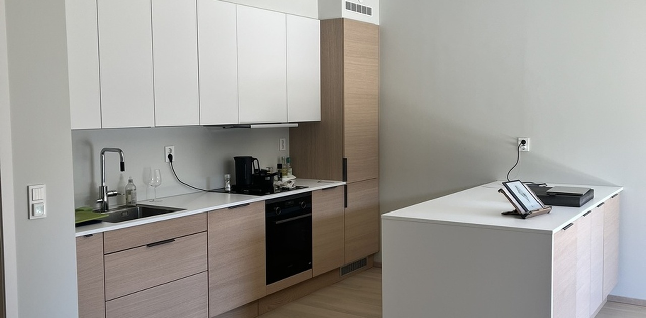 Felles kjøkken. Utstyrt med Moccamaster kaffetrakter også.