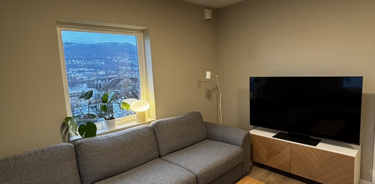 Nyrenovert leilighet (2025)!