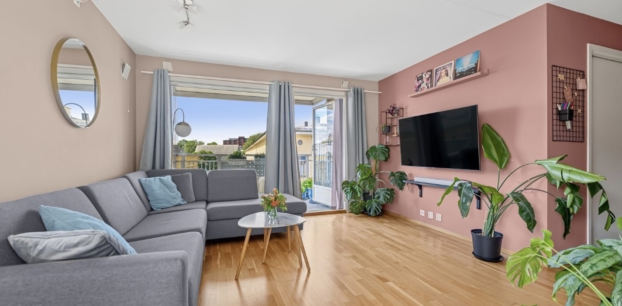 Stue med møbler. Leies ikke ut møblert som vist her, bare for å gi et inntrykk.