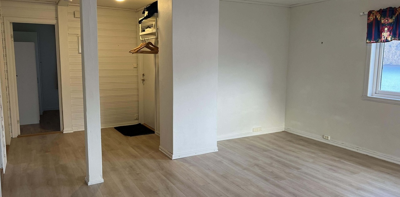 Stort og åpent inngangsparti