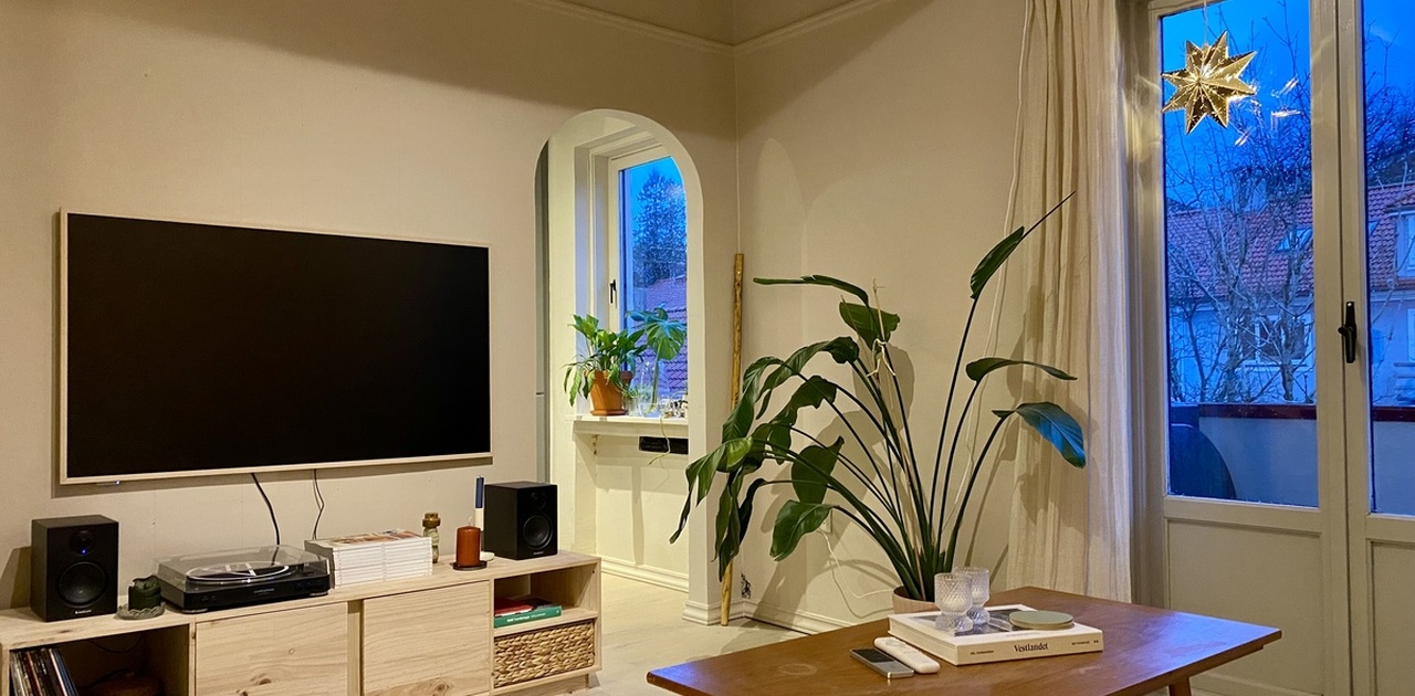 Stove med utgang til balkong