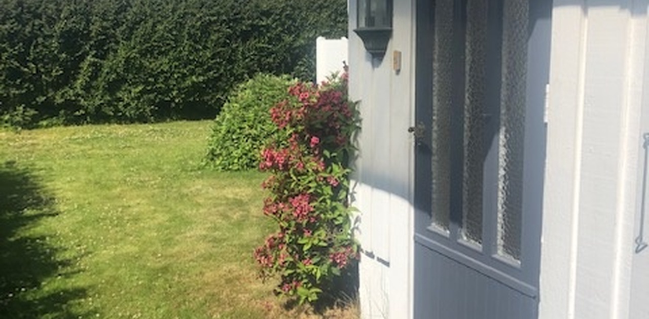 Inngangsparti og hagedel