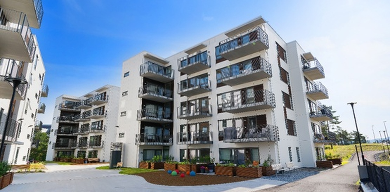 Bygget, leilighet 1 etg, fremside til høyre