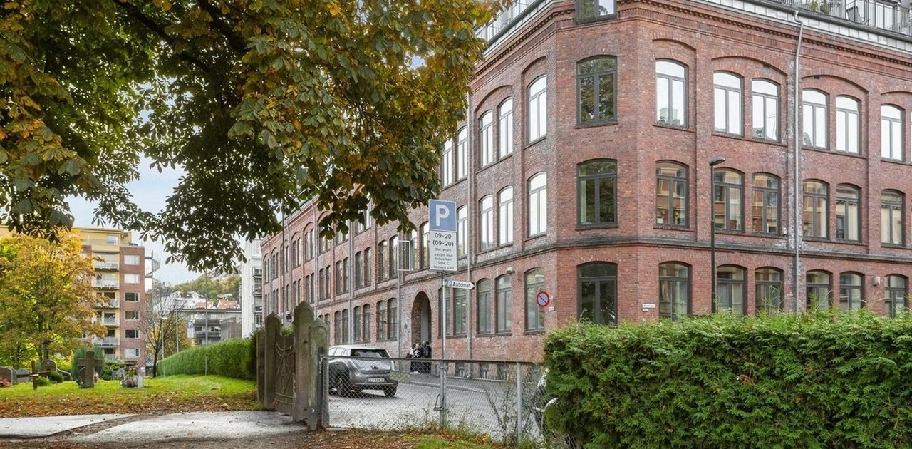 Fasaden til Borettslaget Den Norske Skofabrikk. Velkommen!