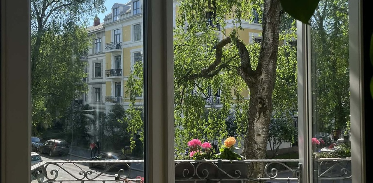 Balkong ut mot Sorgenfrigata.