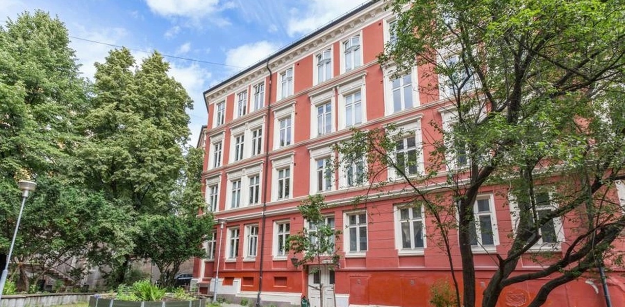 Fasade sommerstid (bilde lånt fra Google)